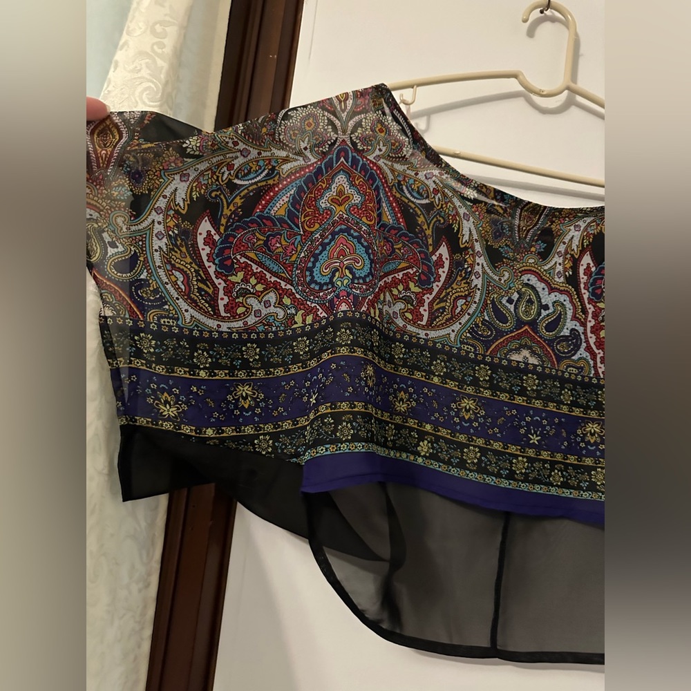 Flowy Blouse - Picture 3 of 5